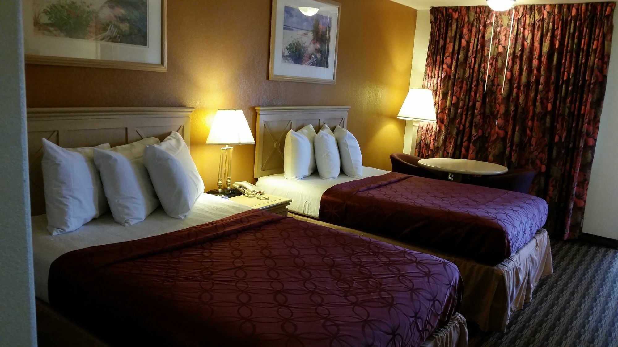 Budget Host 3* Salina